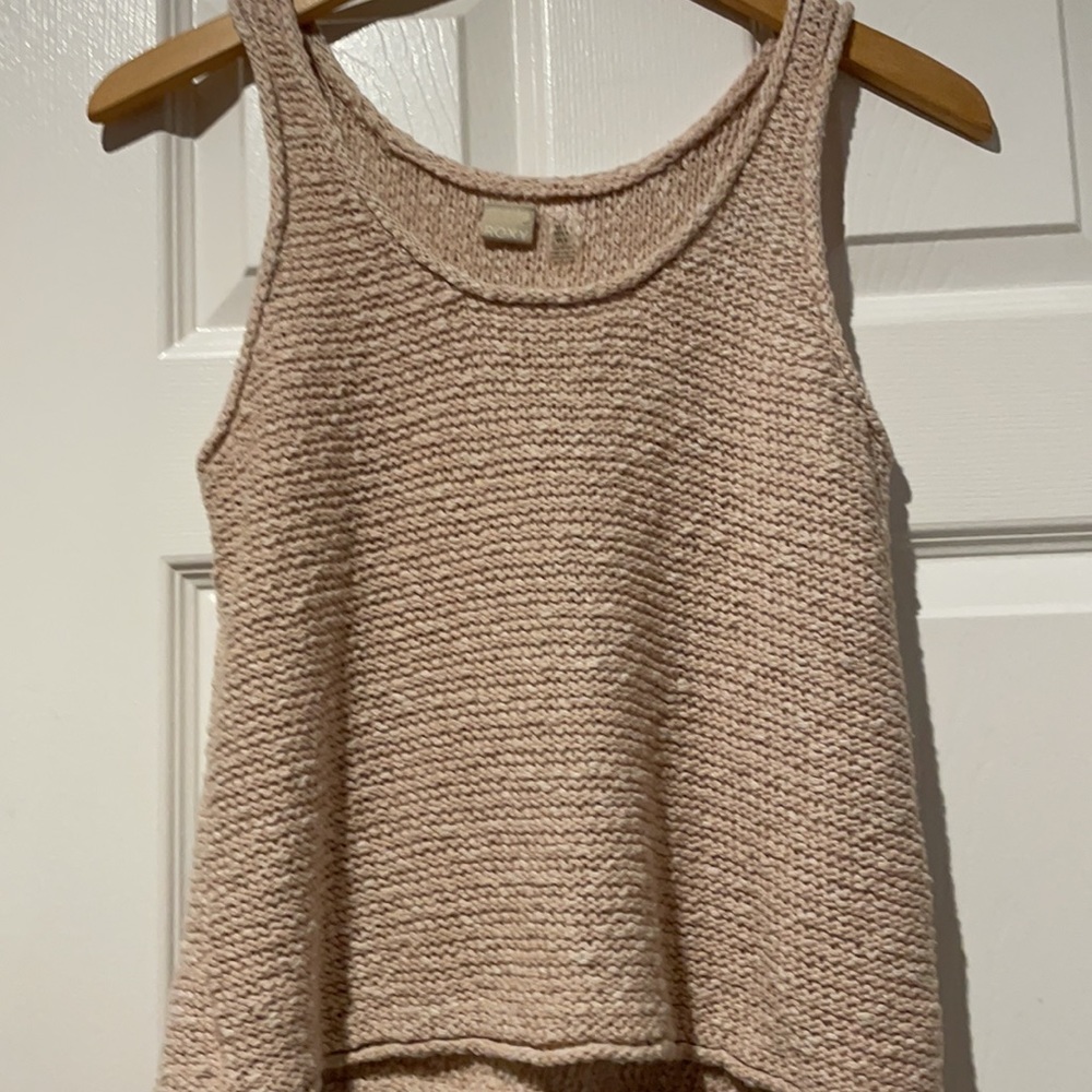 Roxy - Picture 2 of 2